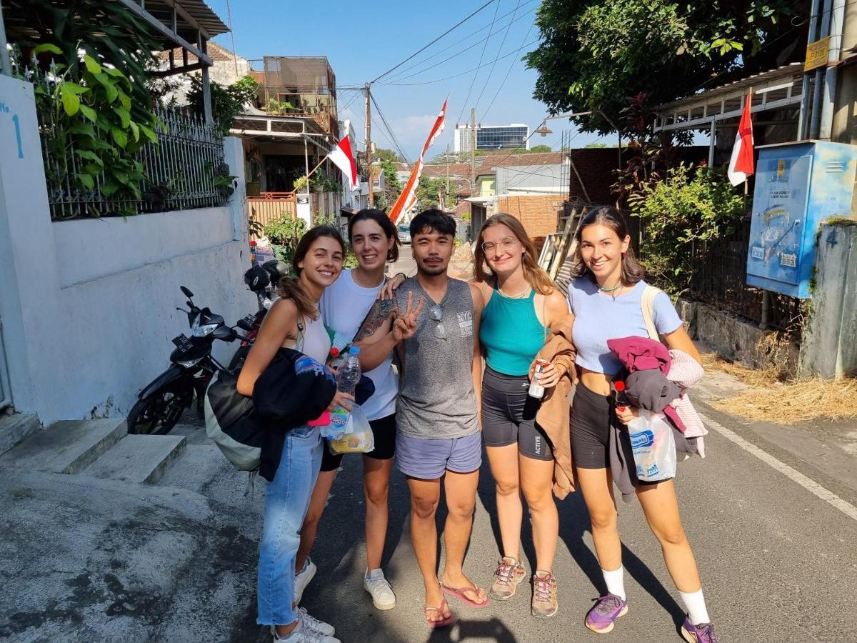 לינה וארוחת בוקר מאלאנג Griya Backpacker Pak Yon מראה חיצוני תמונה